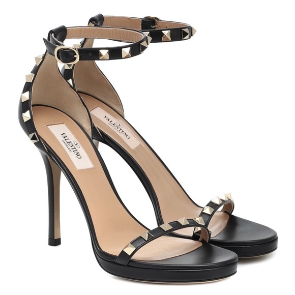 π¨ HOST PICK π Authentic Valentino Garavani Rockstud High Heel Sandals - Picture 9 of 14